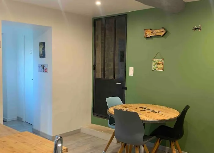 La Douce Escale * Jonquieres-et-Saint-Vincent